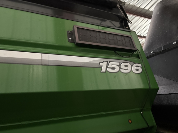2021 Brent 1596 Grain Cart