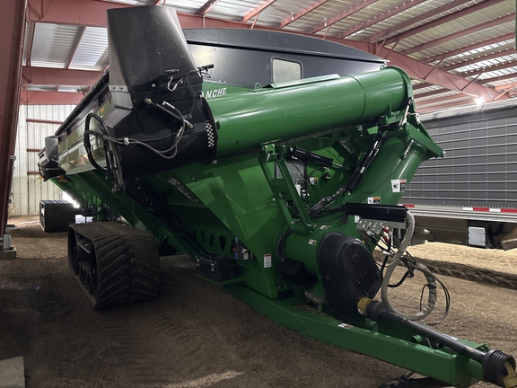 2021 Brent 1596 Grain Cart