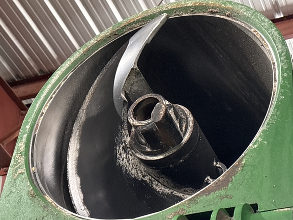 2020 Brent 1596 Grain Cart