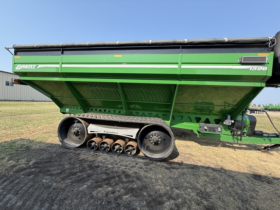 2020 Brent 1596 Grain Cart