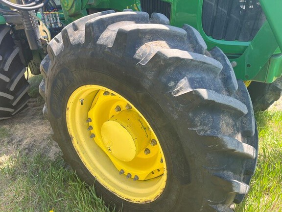 2010 John Deere 7530 Premium Tractor