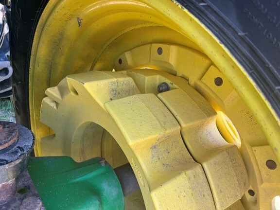2010 John Deere 7530 Premium Tractor