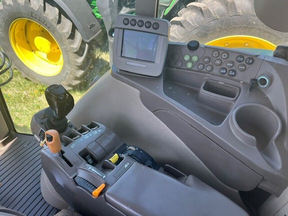 2010 John Deere 7530 Premium Tractor