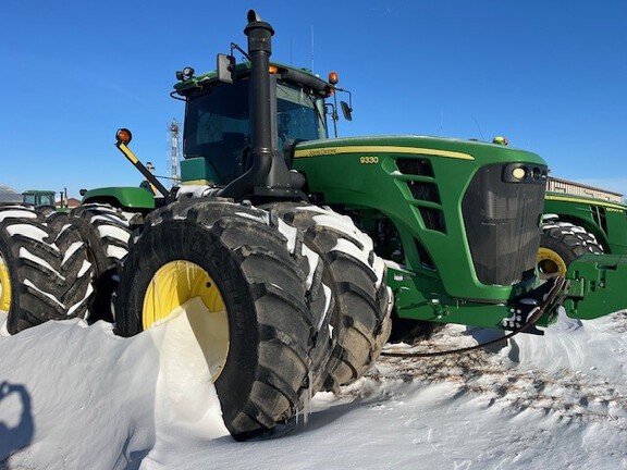 2011 John Deere 9330 Tractor 4WD