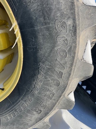 2011 John Deere 9330 Tractor 4WD