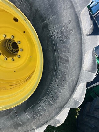 2011 John Deere 9330 Tractor 4WD