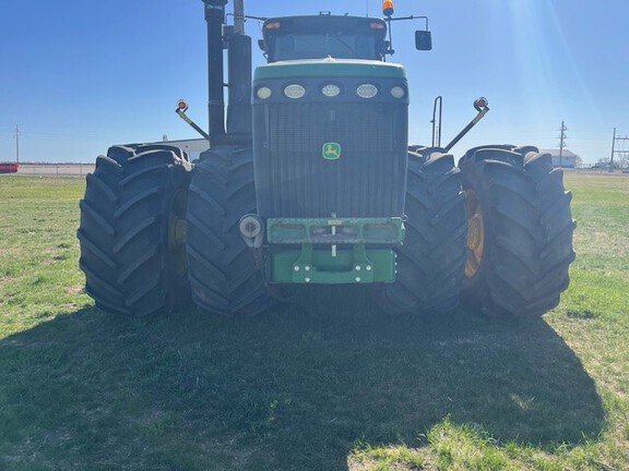 2011 John Deere 9330 Tractor 4WD