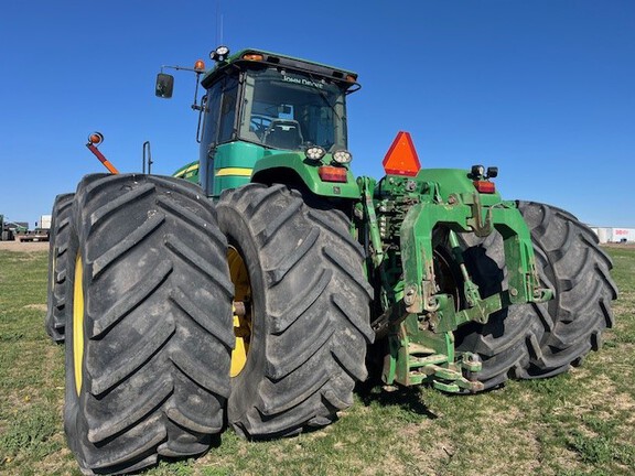 2011 John Deere 9330 Tractor 4WD