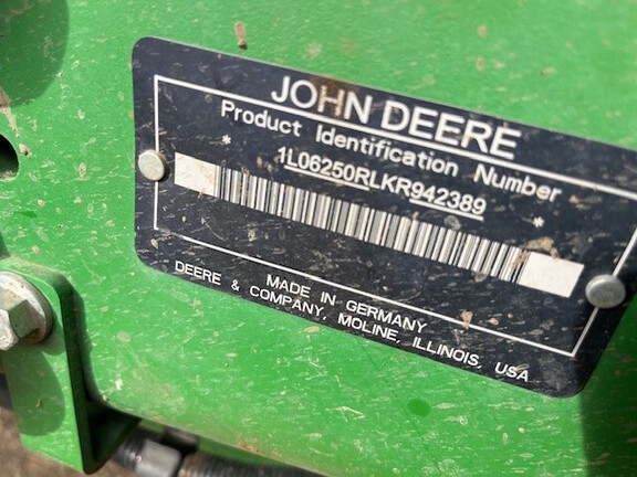 2020 John Deere 6250R Tractor