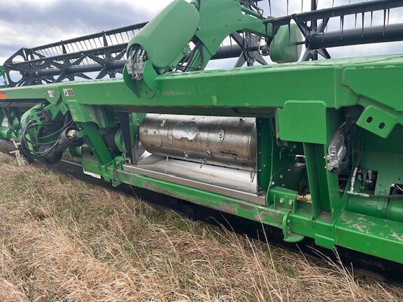 2014 John Deere 640FD Header Combine