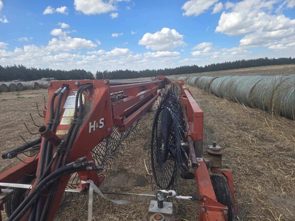 2002 H&S HD18 Rake