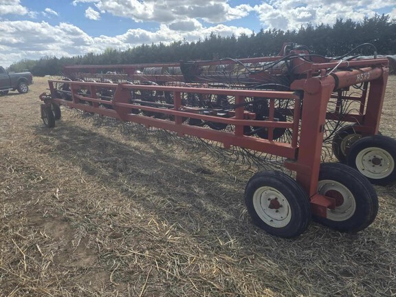 2002 H&S HD18 Rake