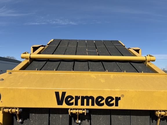 2013 Vermeer 605SM Baler/Round