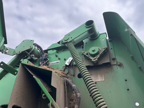 2016 John Deere 569 Baler/Round