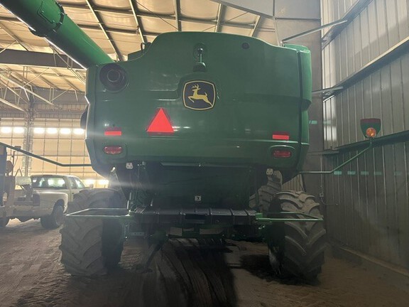 2022 John Deere S780 Combine