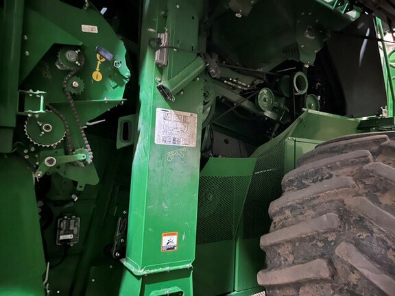 2022 John Deere S780 Combine
