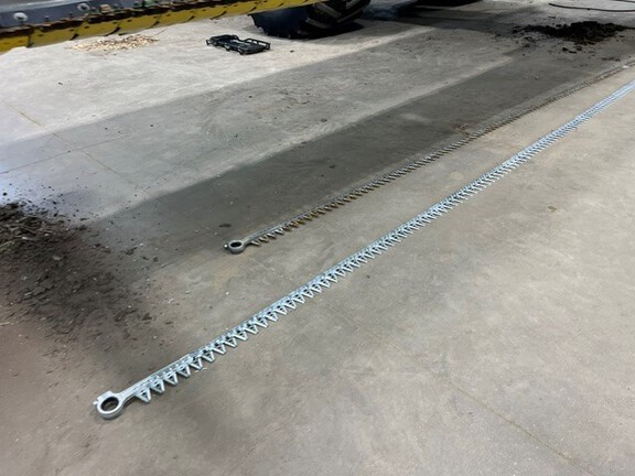 2022 John Deere RD45F Header Combine