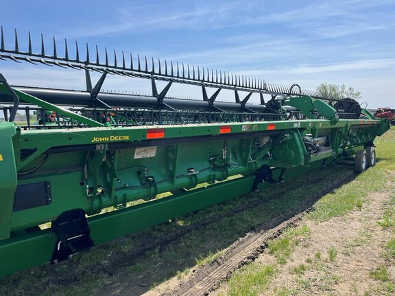 2022 John Deere RD45F Header Combine