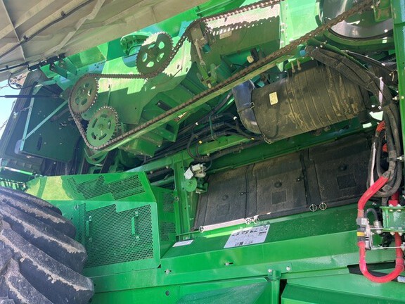 2022 John Deere S780 Combine