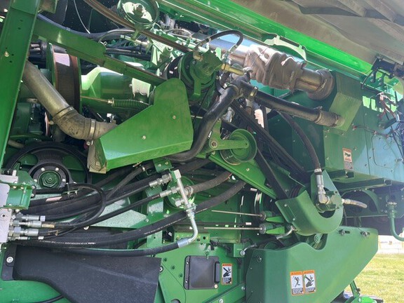 2022 John Deere S780 Combine