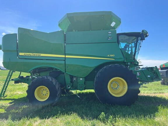 2022 John Deere S780 Combine