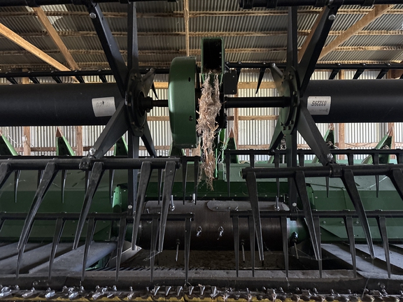 2020 John Deere 745FD Header Combine