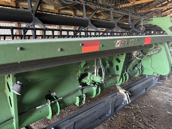 2020 John Deere 745FD Header Combine
