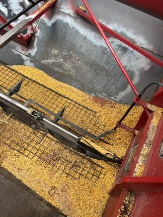 2011 Brent 1594 Grain Cart