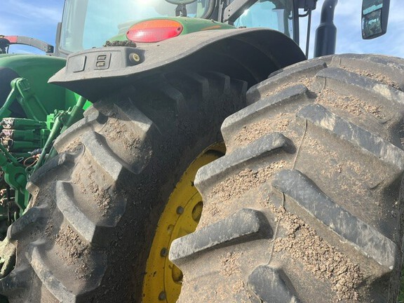 2017 John Deere 8370R Tractor