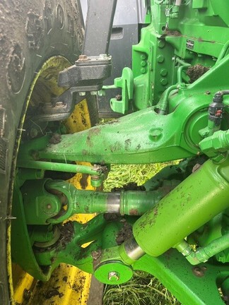 2017 John Deere 8370R Tractor