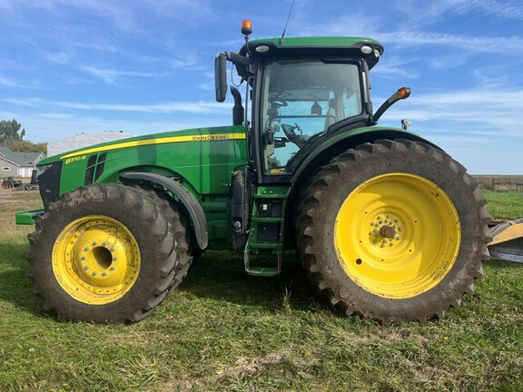 2017 John Deere 8370R Tractor