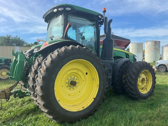 2017 John Deere 8370R Tractor
