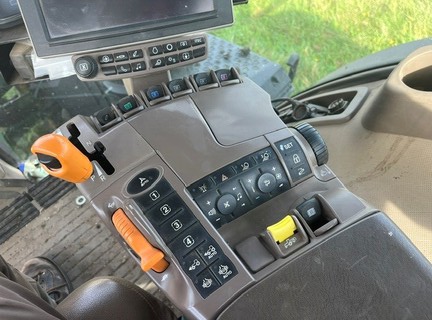 2017 John Deere 8370R Tractor