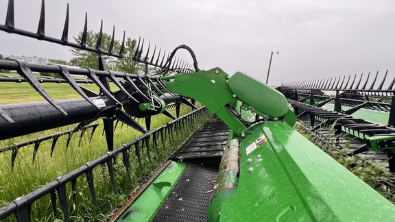 2021 John Deere RD45F Header Combine