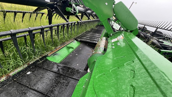 2021 John Deere RD45F Header Combine