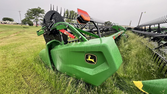 2021 John Deere RD45F Header Combine