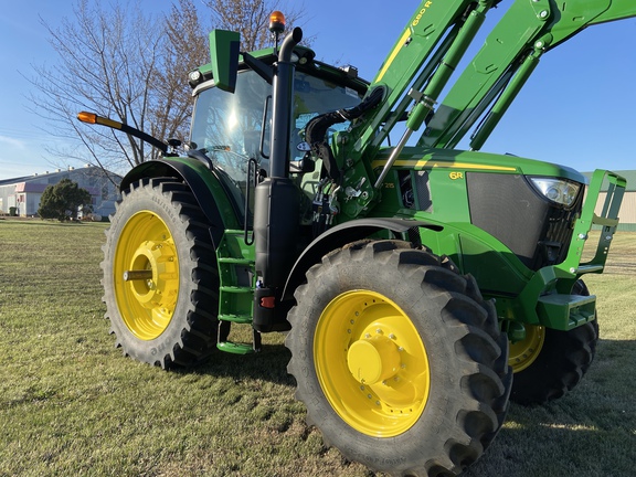 2023 John Deere 6R 215 Tractor