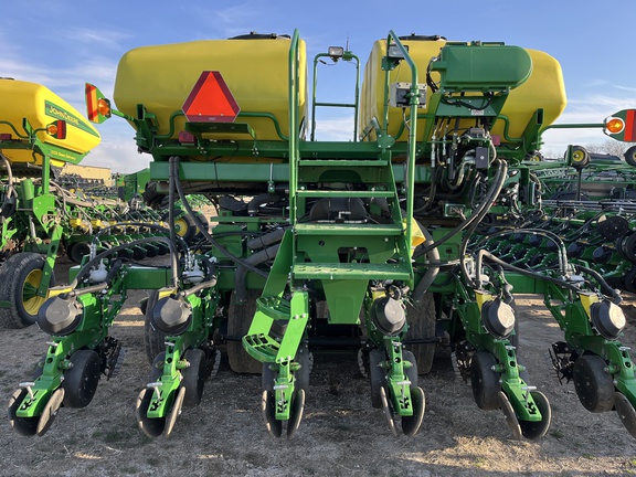 2017 John Deere DB90 Planter