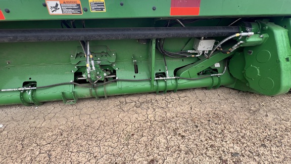 2018 John Deere 645FD Header Combine