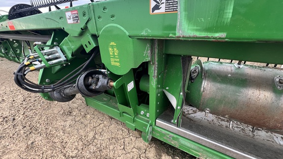 2018 John Deere 645FD Header Combine