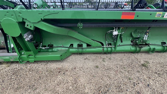 2018 John Deere 645FD Header Combine