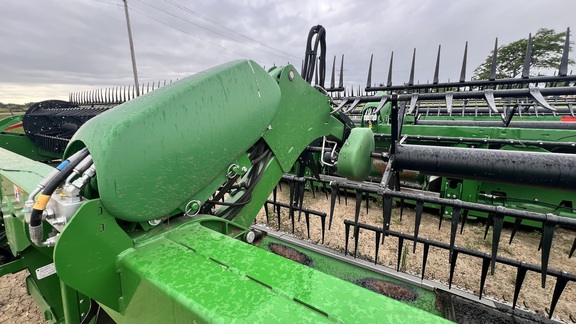 2018 John Deere 645FD Header Combine