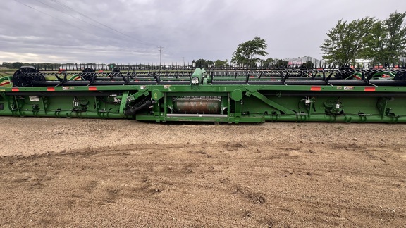 2018 John Deere 645FD Header Combine