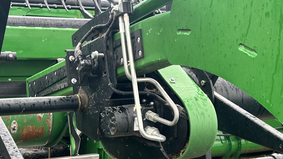 2018 John Deere 645FD Header Combine