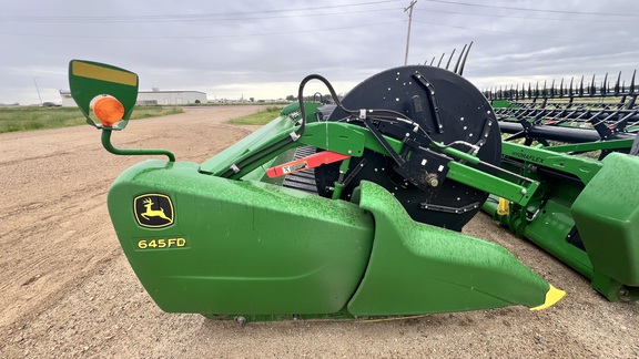 2018 John Deere 645FD Header Combine