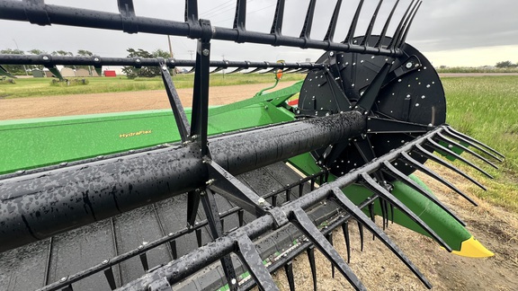 2018 John Deere 645FD Header Combine