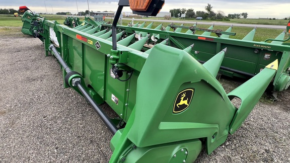 2022 John Deere C12R Header Corn Head