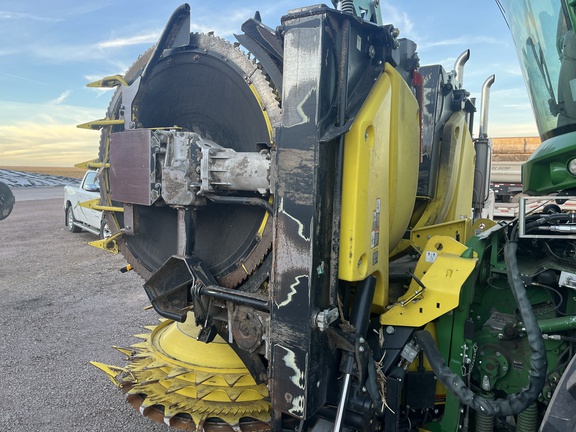 2023 John Deere 772 Header Forage