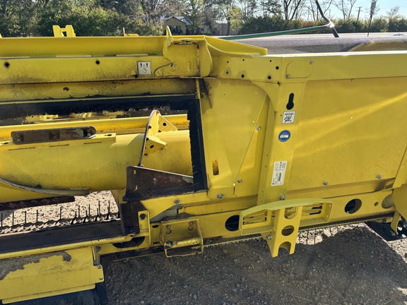 2023 John Deere 659 Header Forage