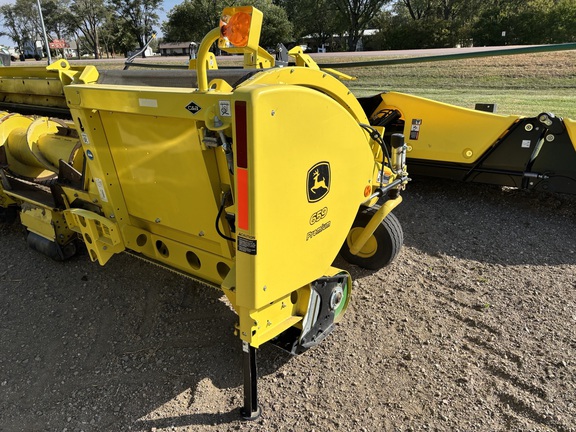 2023 John Deere 659 Header Forage